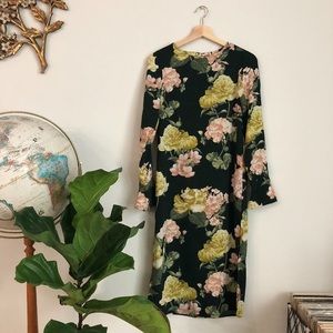 H & M Floral flare sleeve dress